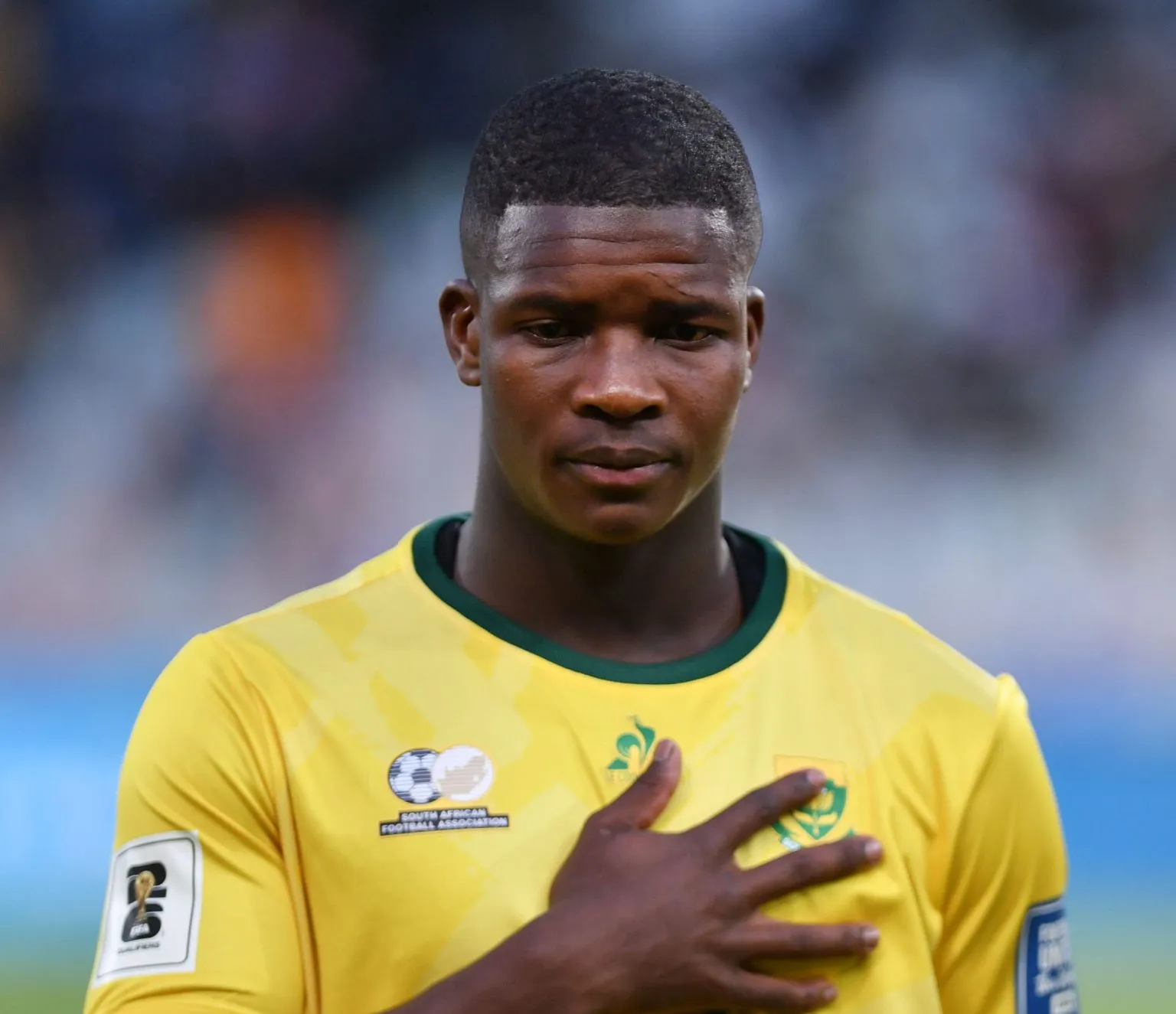 Broos Questions Pirates For Protecting Mbokazi